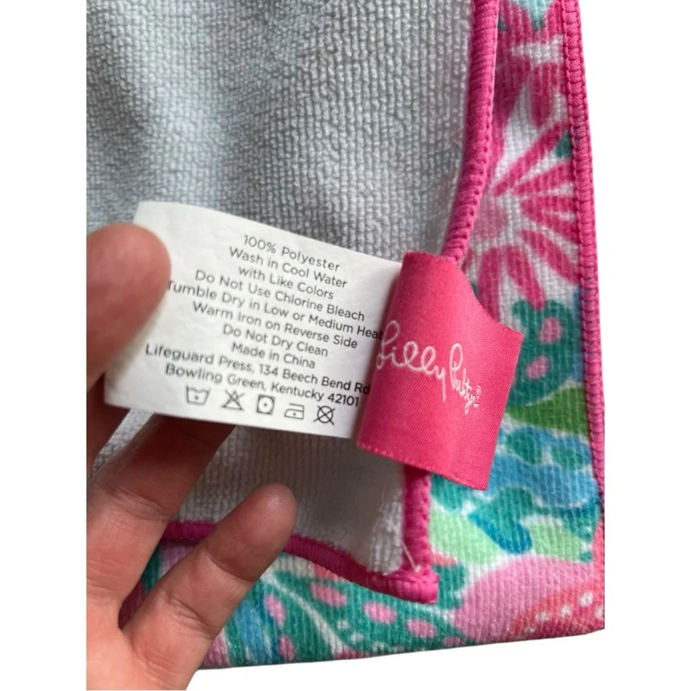 Lilly Pulitzer lounge beach towel 40x72
